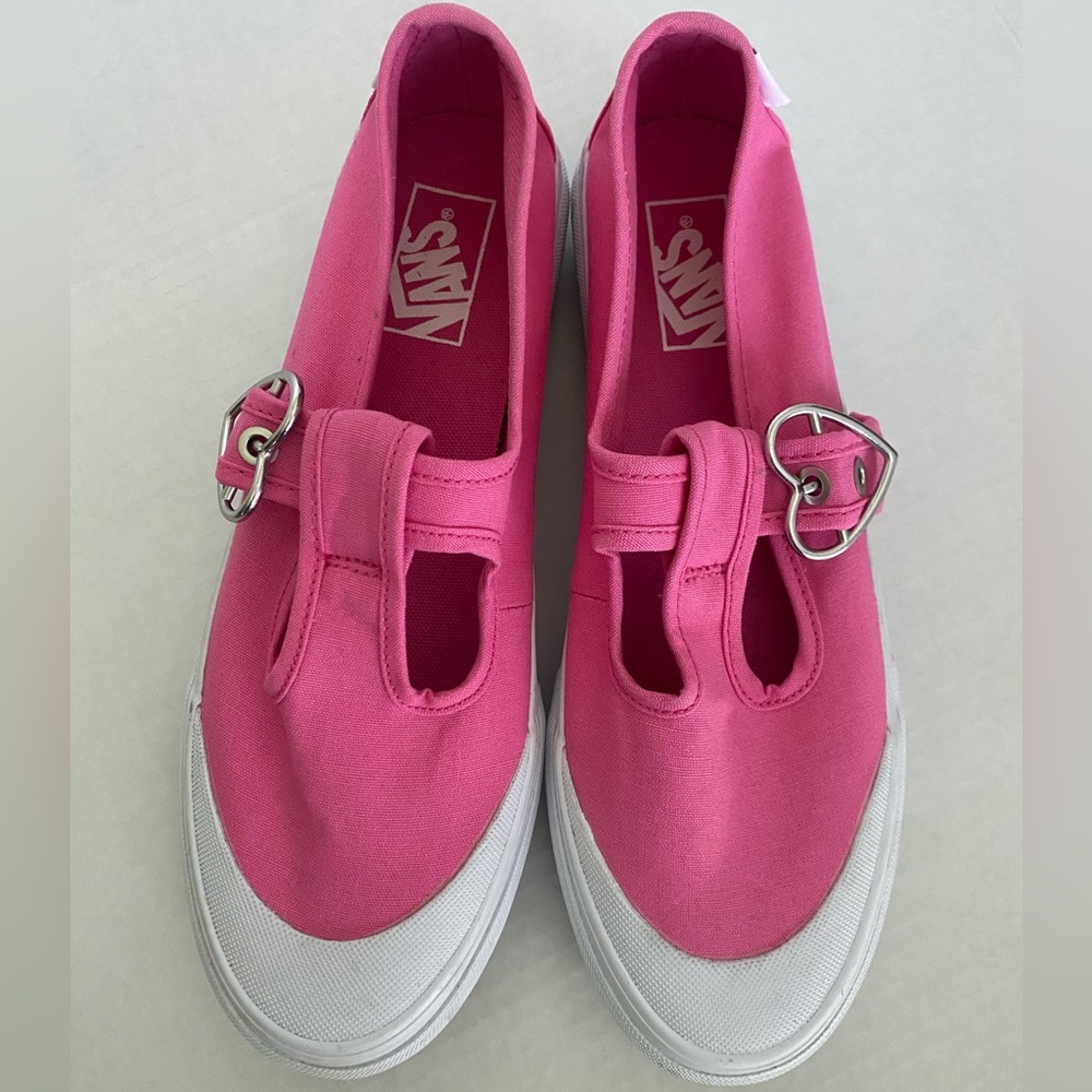 New! 💓 Hot Pink Vans Style 93 Heart Buckle Mary Jane Sneaker, 9